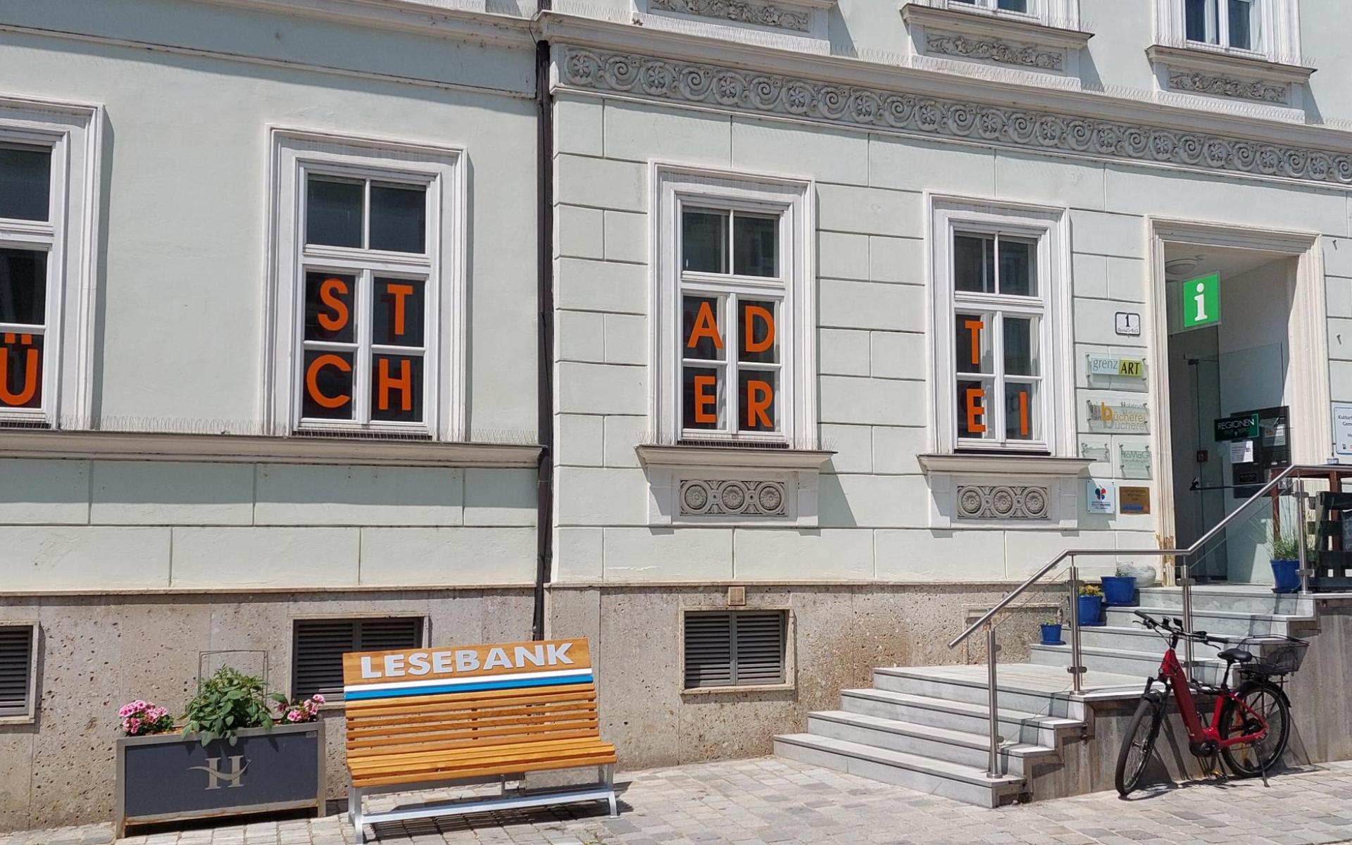 Sparkassegasse1